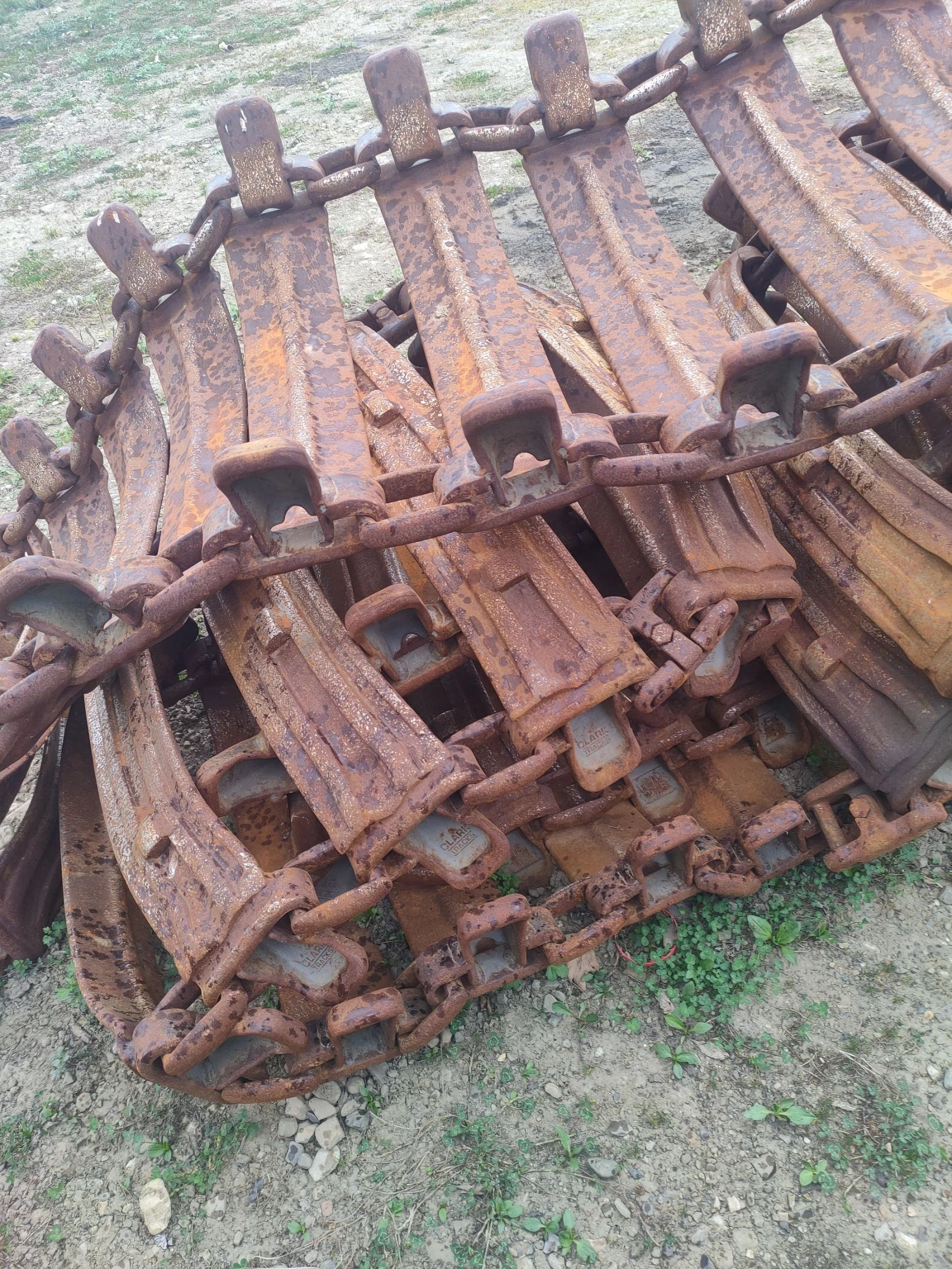 Специализирани машини Машини за дърводобив Тракове и вериги за Понсе Бъфало 2010 година, снимка 2 - Селскостопанска техника - 54180742