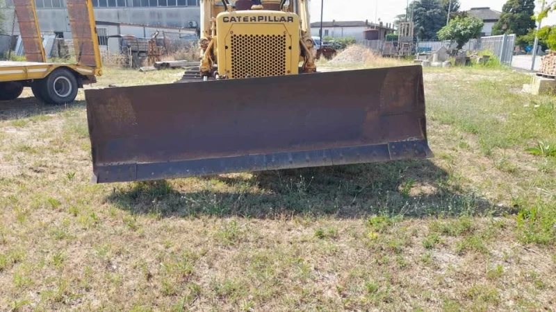 Булдозер Cat D4Е, снимка 6 - Индустриална техника - 52283139