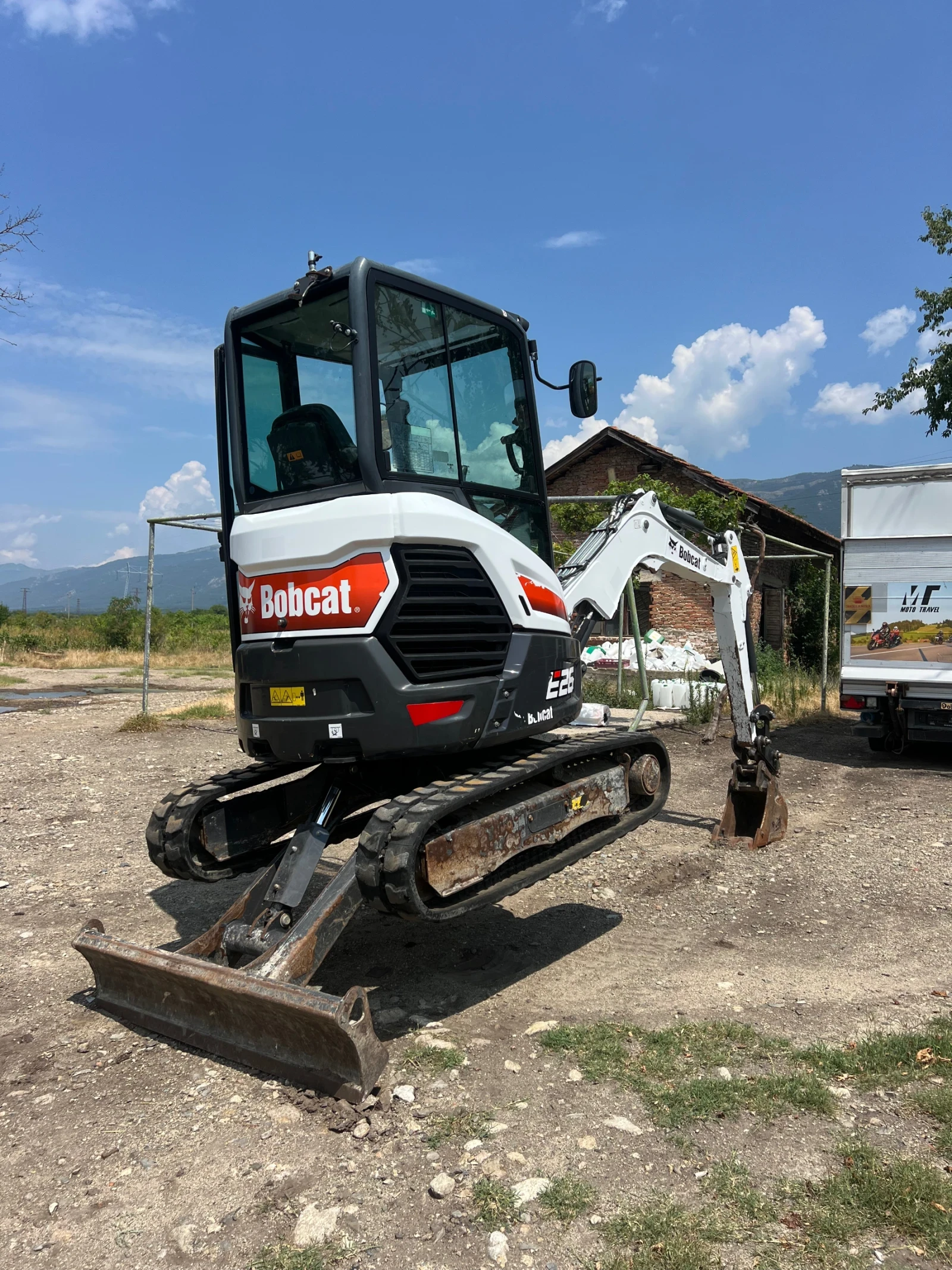Багер Bobcat E26, снимка 4 - Индустриална техника - 55359046