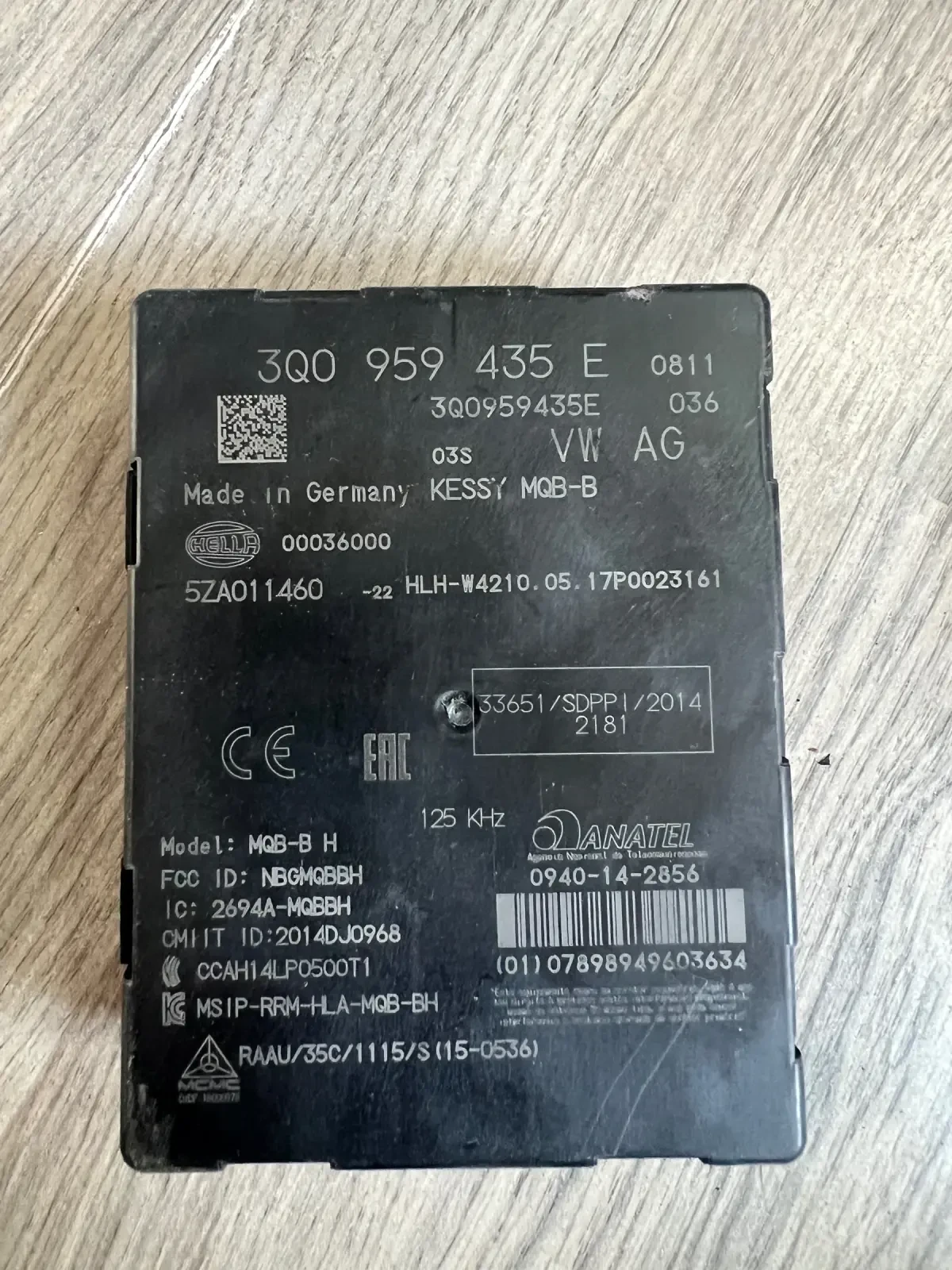 3Q0959435E  KESSY   VW PASSAT B8   3Q0 959 435 E | Mobile.bg   3