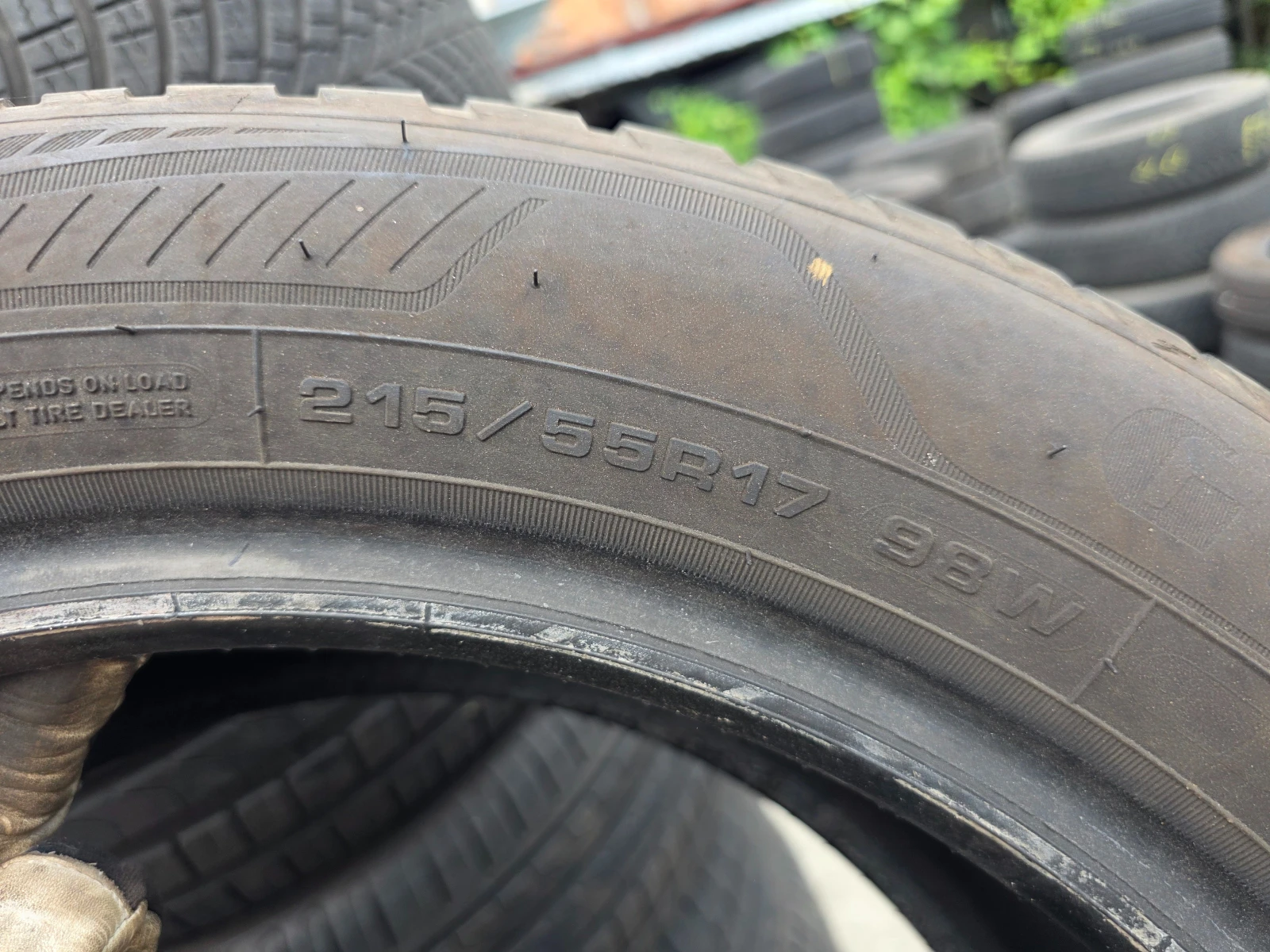 Гуми Всесезонни 215/55R17, снимка 9 - Гуми и джанти - 55491938