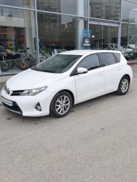 Toyota Auris 1.3, снимка 2