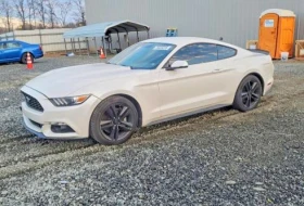 Ford Mustang 2.3L 4 Rear-wheel drive, снимка 1