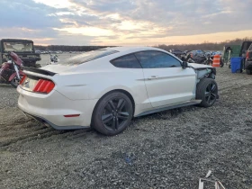 Ford Mustang 2.3L 4 Rear-wheel drive, снимка 3