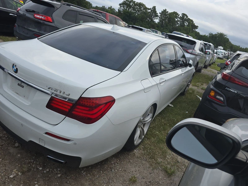 BMW 750 Li* PANO* HEAD UP* OBDUHVANE/КРАЙНА ЦЕНА ДО БЪЛГАР, снимка 6 - Автомобили и джипове - 48083673