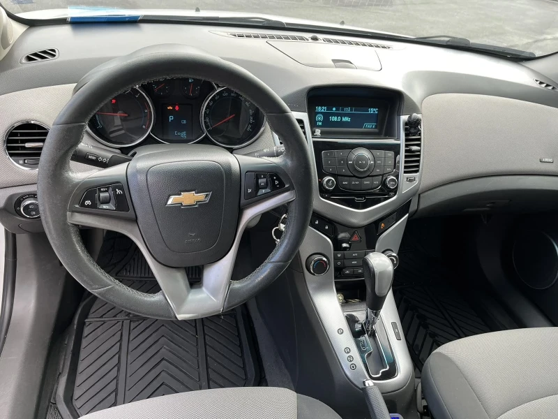 Chevrolet Cruze, снимка 8 - Автомобили и джипове - 48313918