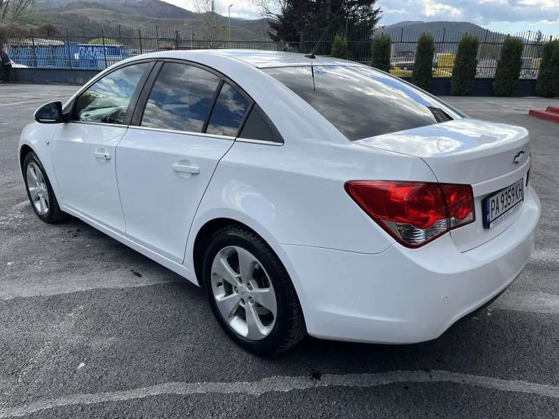 Chevrolet Cruze, снимка 1 - Автомобили и джипове - 48313918