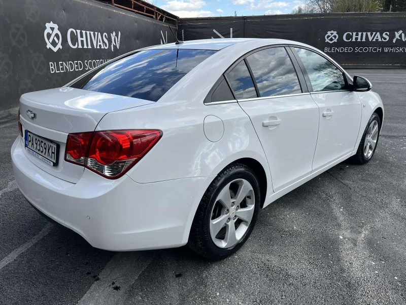 Chevrolet Cruze, снимка 2 - Автомобили и джипове - 48313918