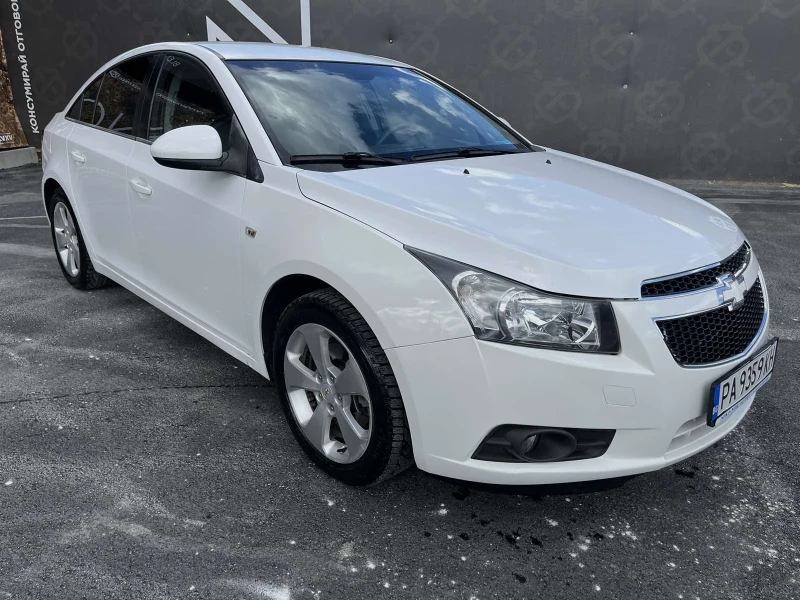 Chevrolet Cruze, снимка 4 - Автомобили и джипове - 48313918