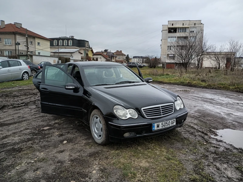 Mercedes-Benz C 200 CDI Avantgarde, снимка 3 - Автомобили и джипове - 48319363