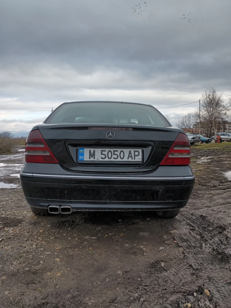 Mercedes-Benz C 200 CDI Avantgarde, снимка 10 - Автомобили и джипове - 48319363