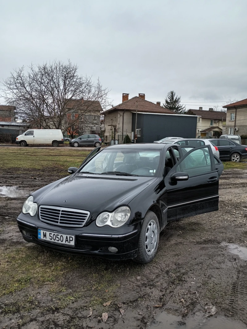 Mercedes-Benz C 200 CDI Avantgarde, снимка 2 - Автомобили и джипове - 48319363