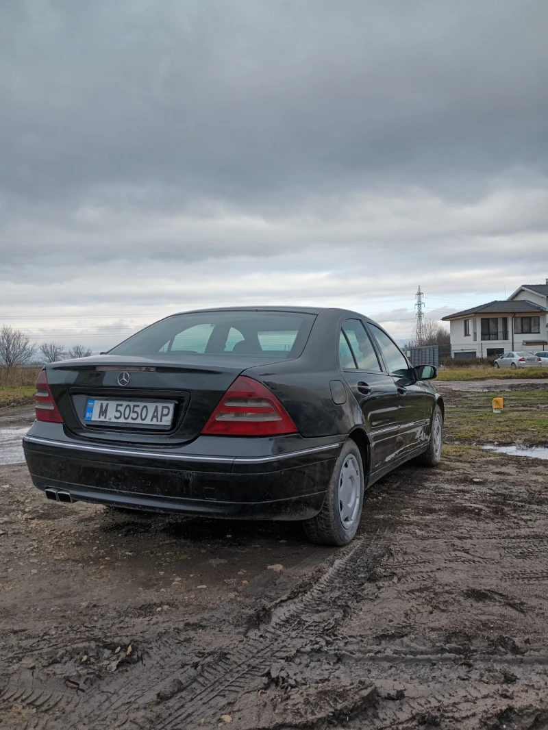 Mercedes-Benz C 200 CDI Avantgarde, снимка 9 - Автомобили и джипове - 48319363