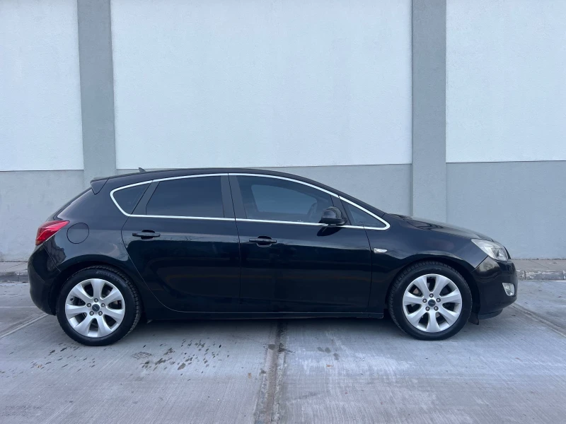 Opel Astra 1.7cdti* 125ps* SPORT* NAVI* , снимка 6 - Автомобили и джипове - 48394934