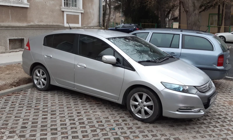 Honda Insight, снимка 2 - Автомобили и джипове - 48596501