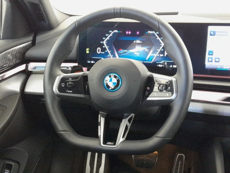 BMW i5 eDrive40/ M-SPORT/ SHADOW LINE/ LED/ B&W/ HEAD UP/, снимка 7 - Автомобили и джипове - 48846725