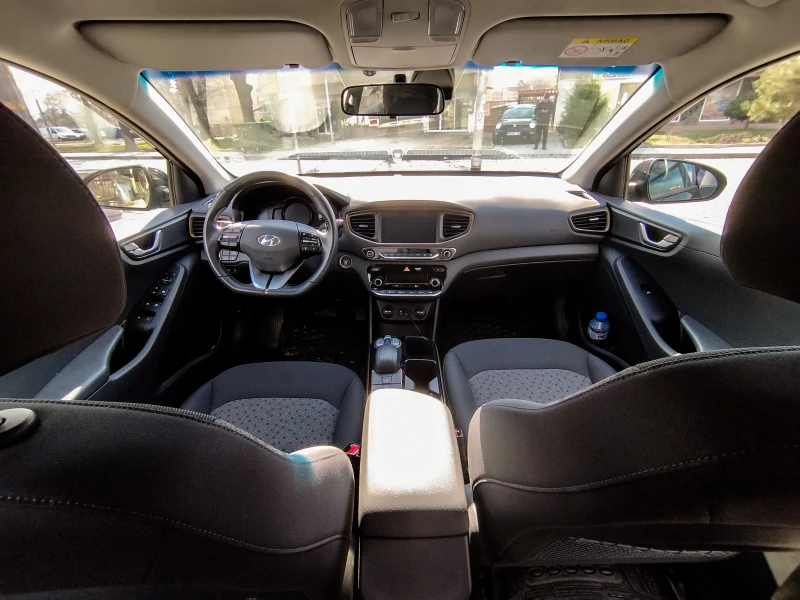 Hyundai Ioniq 28kWh, снимка 3 - Автомобили и джипове - 49097240