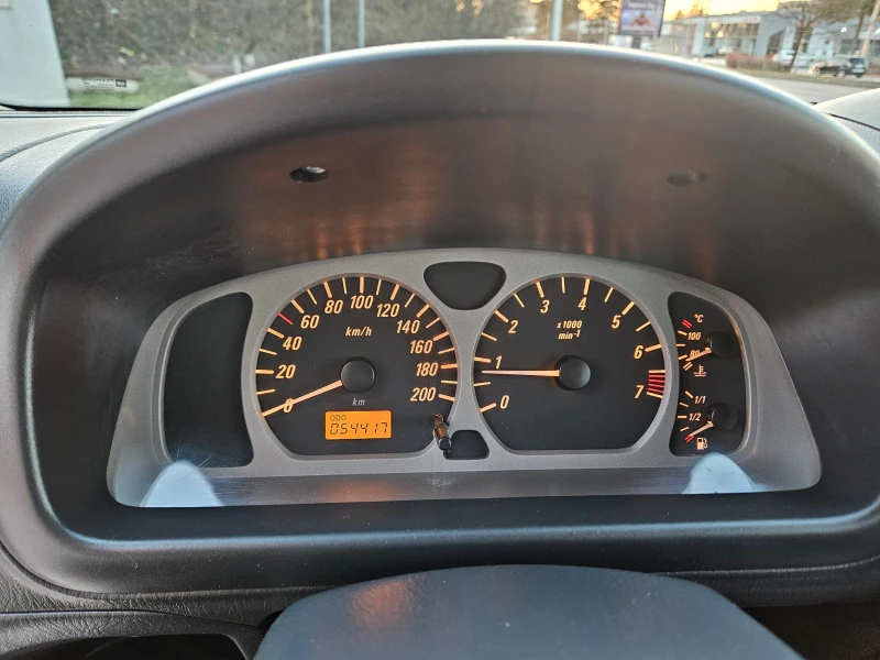 Opel Agila 60к.с., евро 4, 54х.км.!!!, снимка 14 - Автомобили и джипове - 49365221