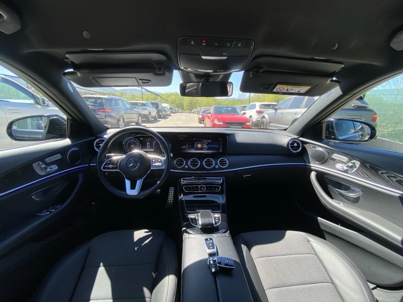 Mercedes-Benz E 220 FACELIFT / 2019г. / ПОДГРЕВ / КАМЕРА, снимка 9 - Автомобили и джипове - 49387503