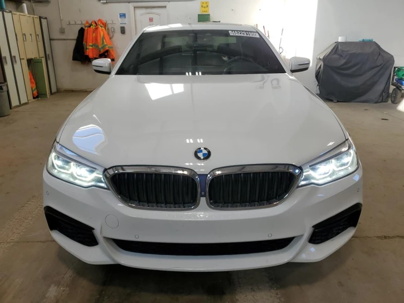 BMW 540 XI* M-PACK* МАСАЖ* ОБДУХВАНЕ* HARMAN* HEAD-UP     , снимка 2 - Автомобили и джипове - 49576014