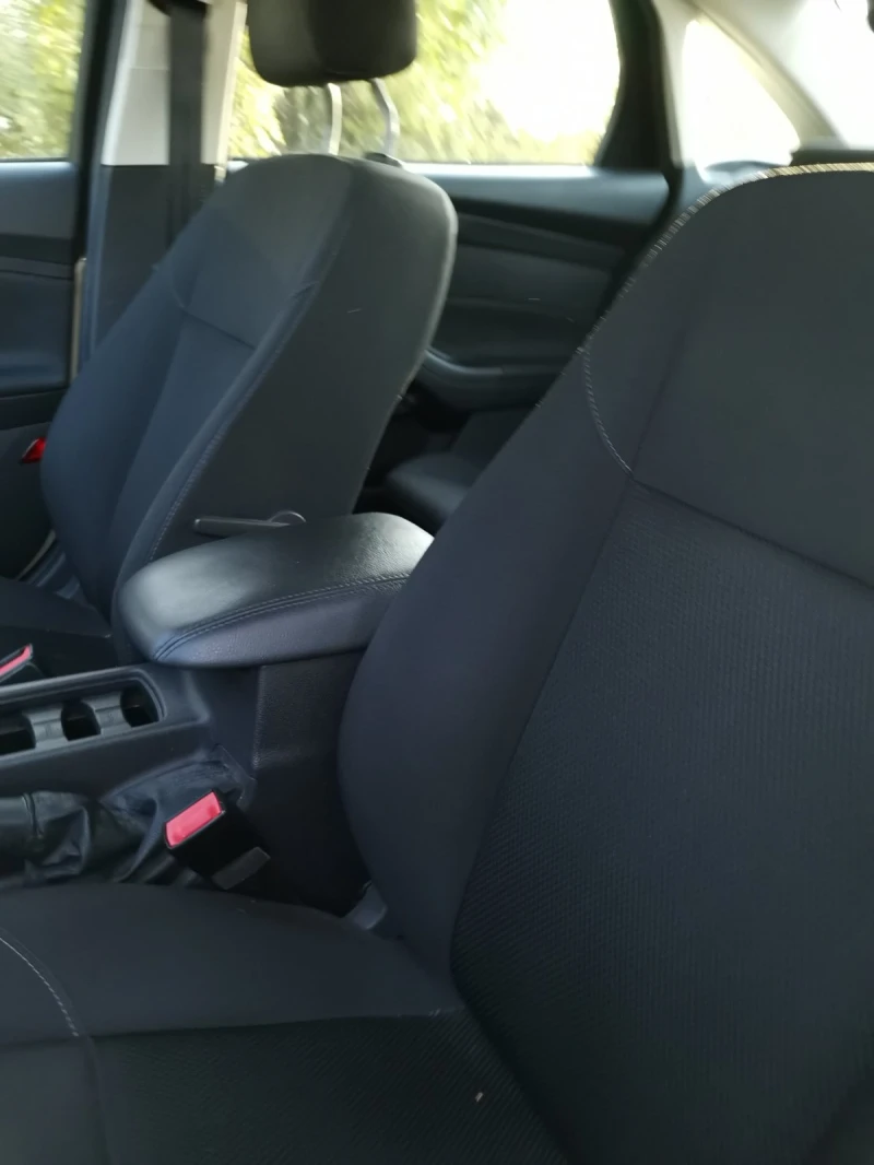 Ford Focus 1.0 EcoBoost, снимка 12 - Автомобили и джипове - 52862083