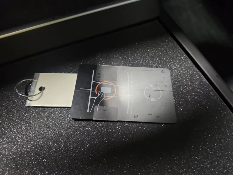 Tesla Model Y * LONG RANGE * CARFAX * БЕЗ ПЪРВОНАЧАЛНА ВНОСКА, снимка 8 - Автомобили и джипове - 53154192