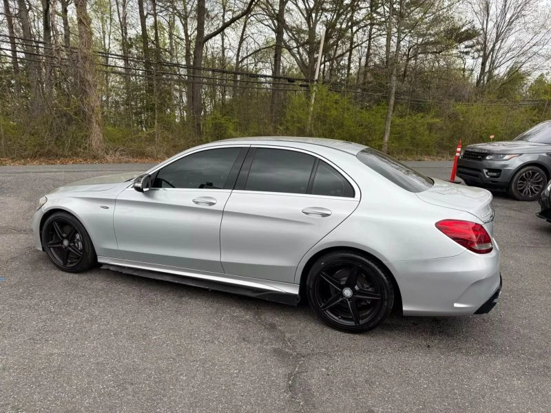 Mercedes-Benz C 300 4MATIC* AMG LINE* C63 PACK*  - изображение 4