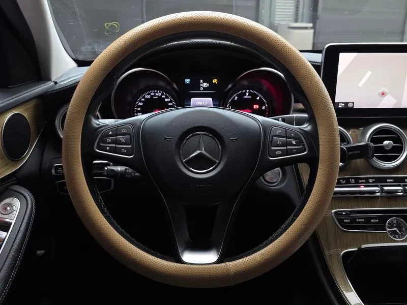 Mercedes-Benz C 220, снимка 13 - Автомобили и джипове - 54282271