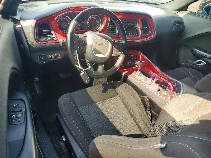 Dodge Challenger SXT, снимка 8 - Автомобили и джипове - 55555115