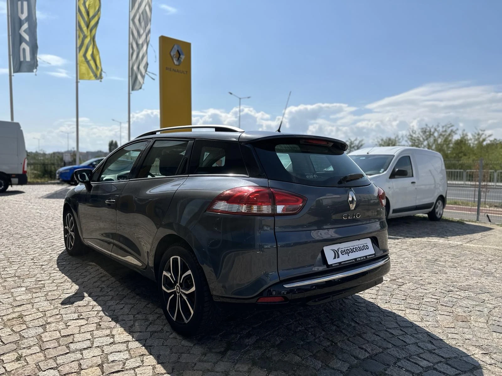 Renault Clio Grandtour 1.5 Dci 90к.с - изображение 6