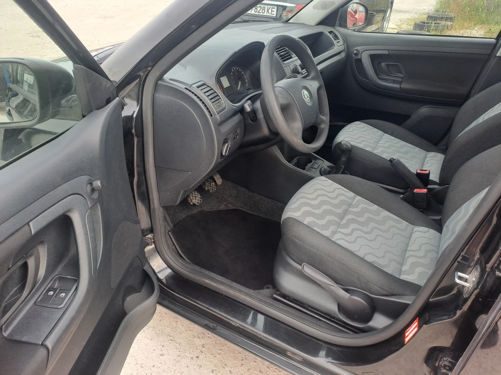 Skoda Fabia 1, 2i, 70кс, КЛИМАТИК - изображение 9