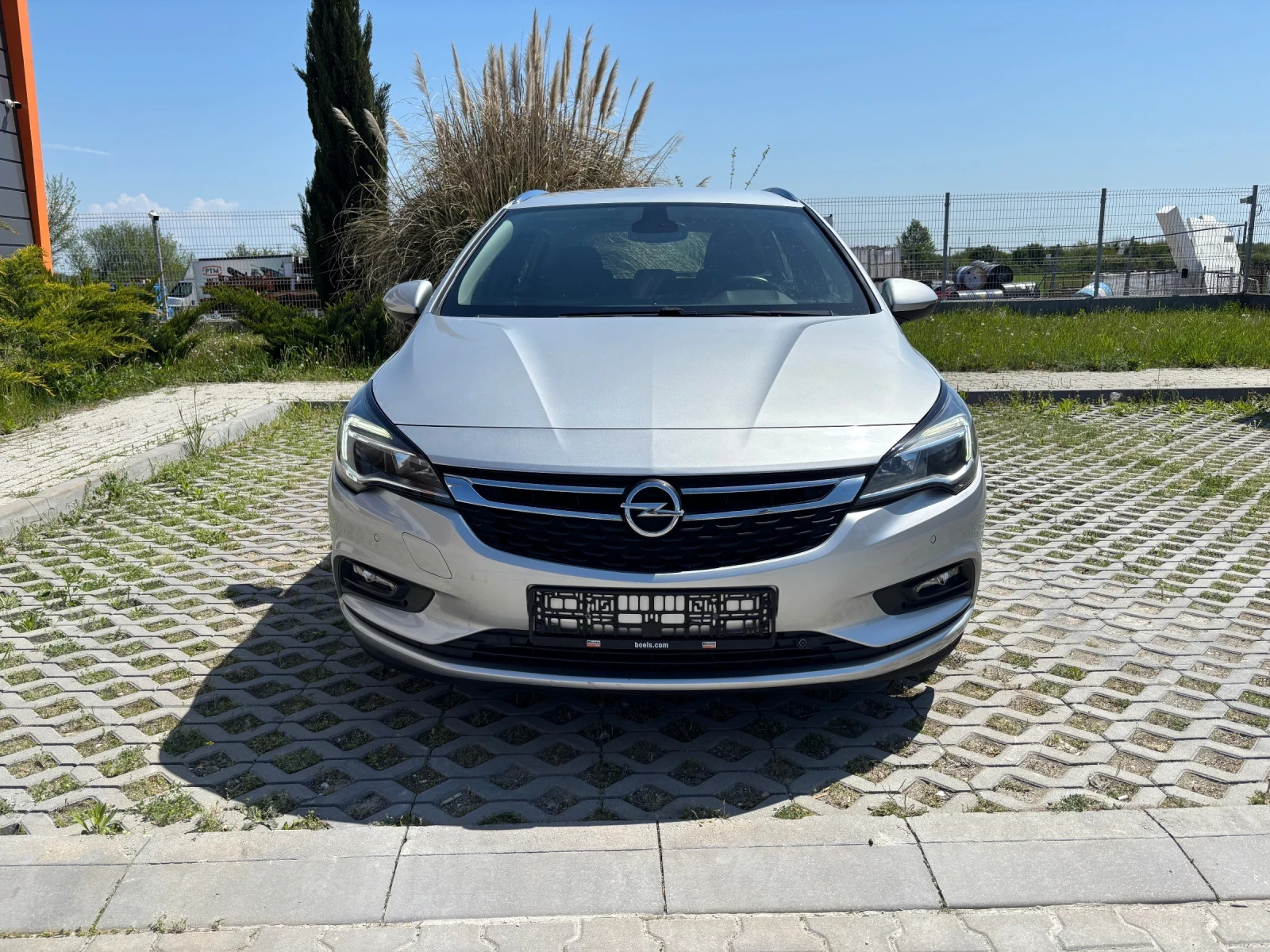 Opel Astra Sports Tourer 1.6 - 110 к.с. - изображение 3