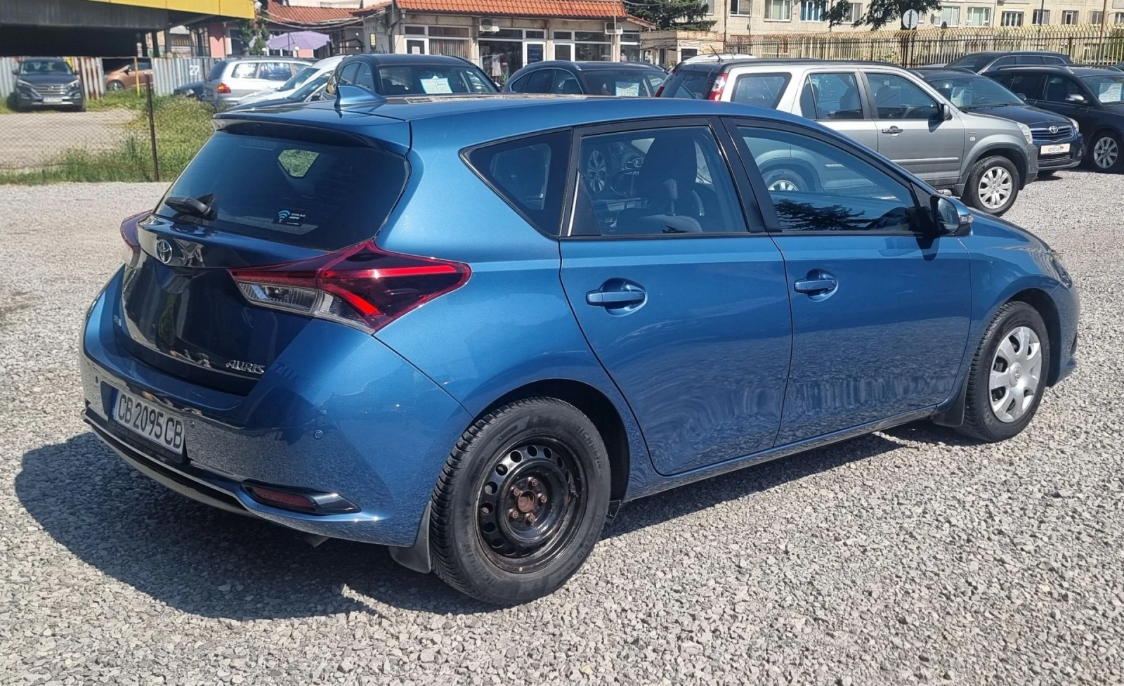 Toyota Auris 1.3 VVT-i Платено всичко до края на годината! - изображение 5