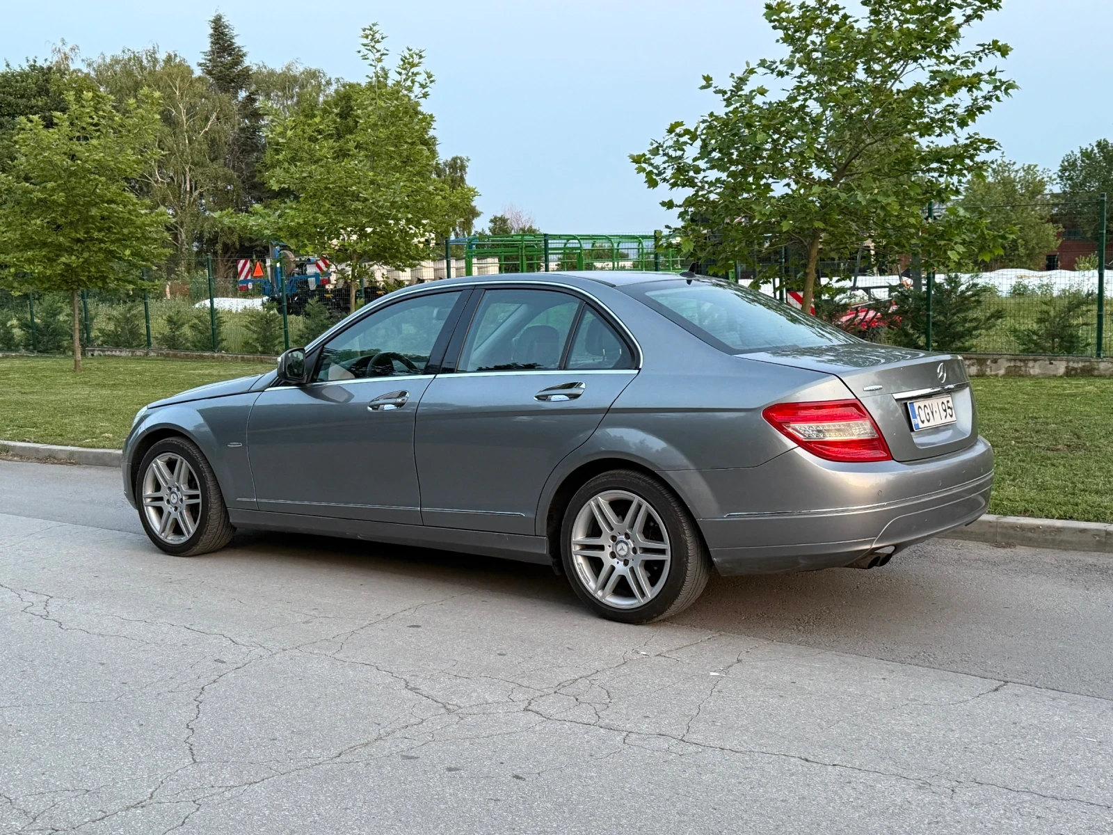 Mercedes-Benz C 200  - изображение 7