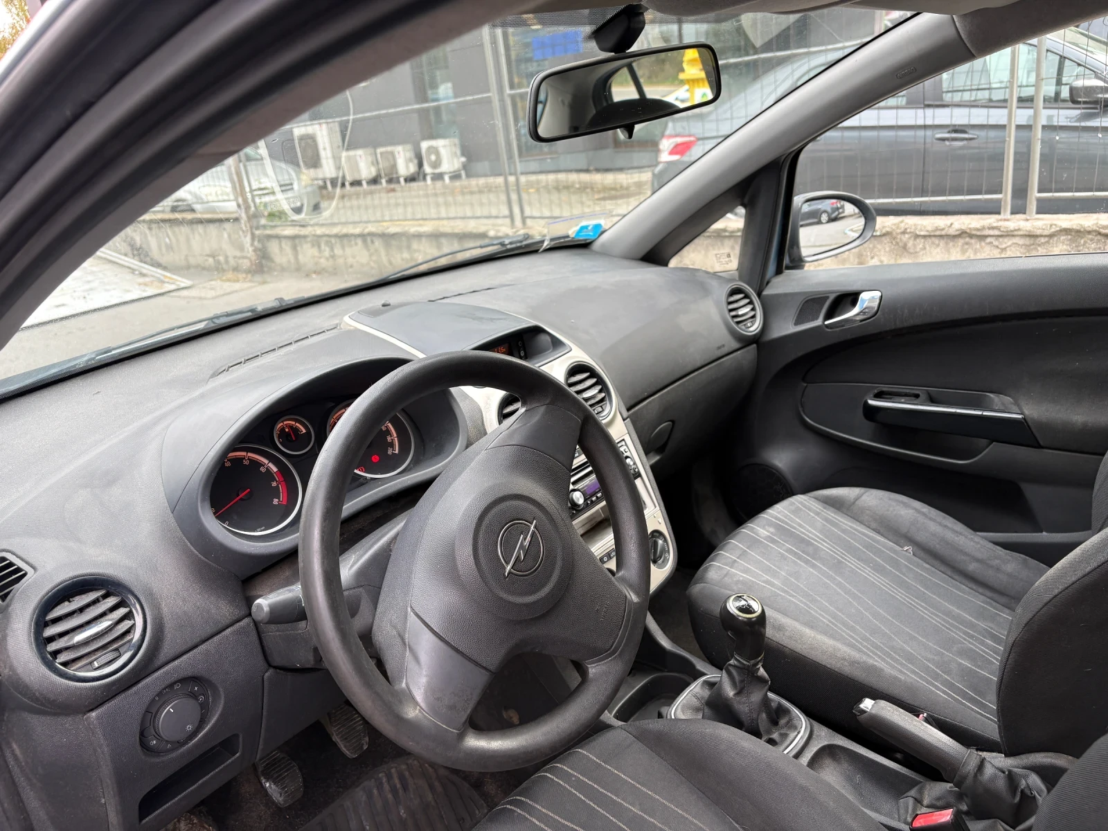 Opel Corsa 1.2i - изображение 6