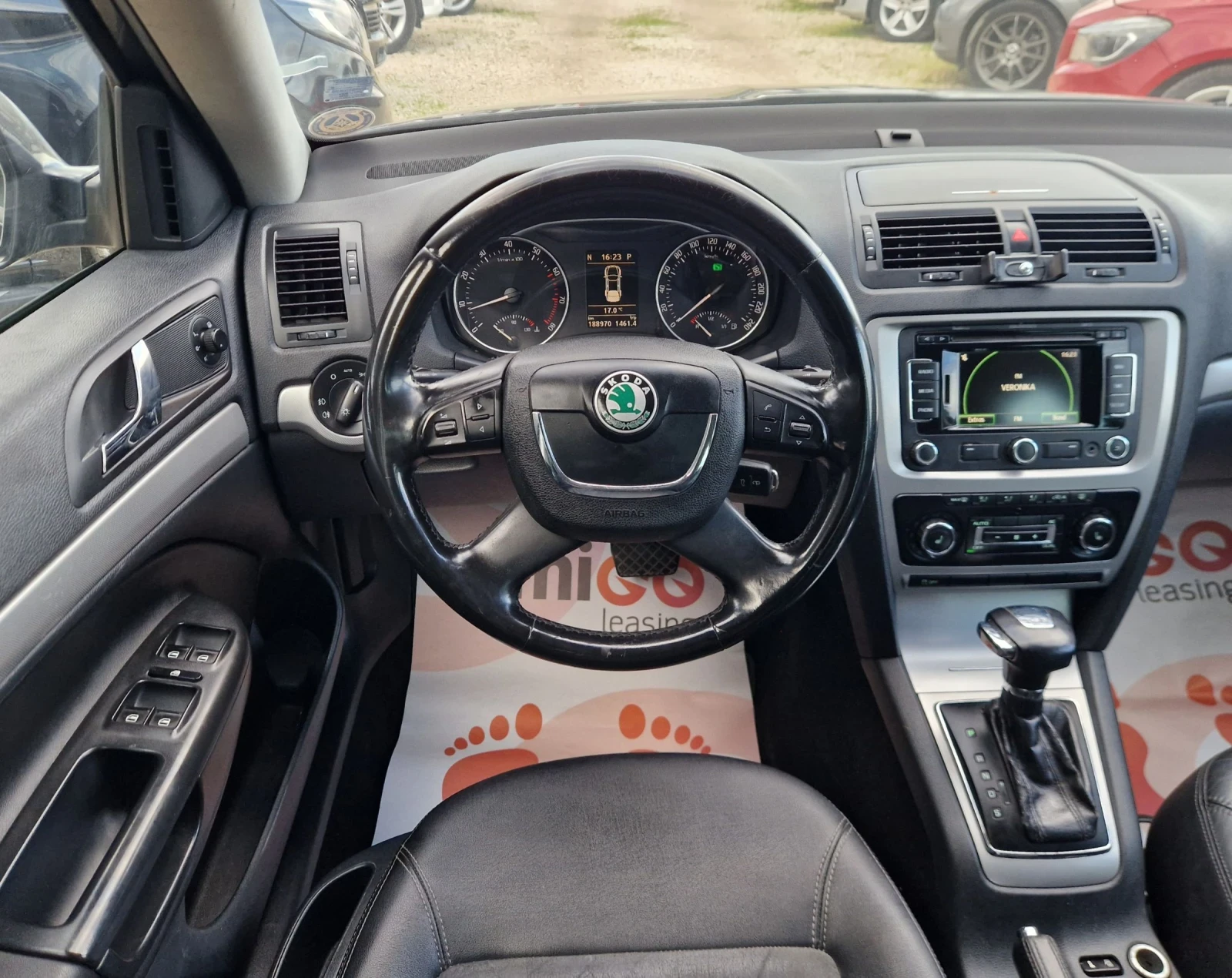 Skoda Octavia Регистриран / Автомат / Лизинг / Бартер  - изображение 10