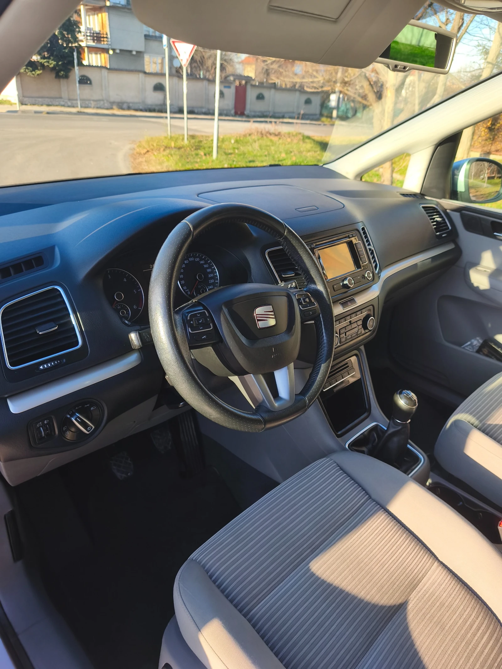 Seat Alhambra 2.0TDI 4X4 7места - изображение 8