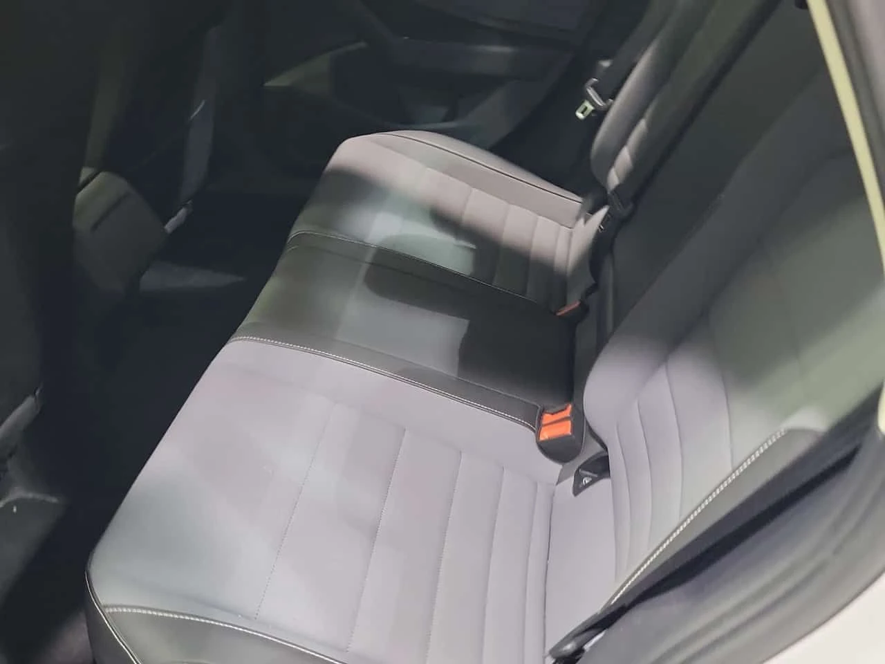 VW Jetta * Comfortline * ПОДГРЕВ* KEYLESS* , снимка 3 - Автомобили и джипове - 54380357