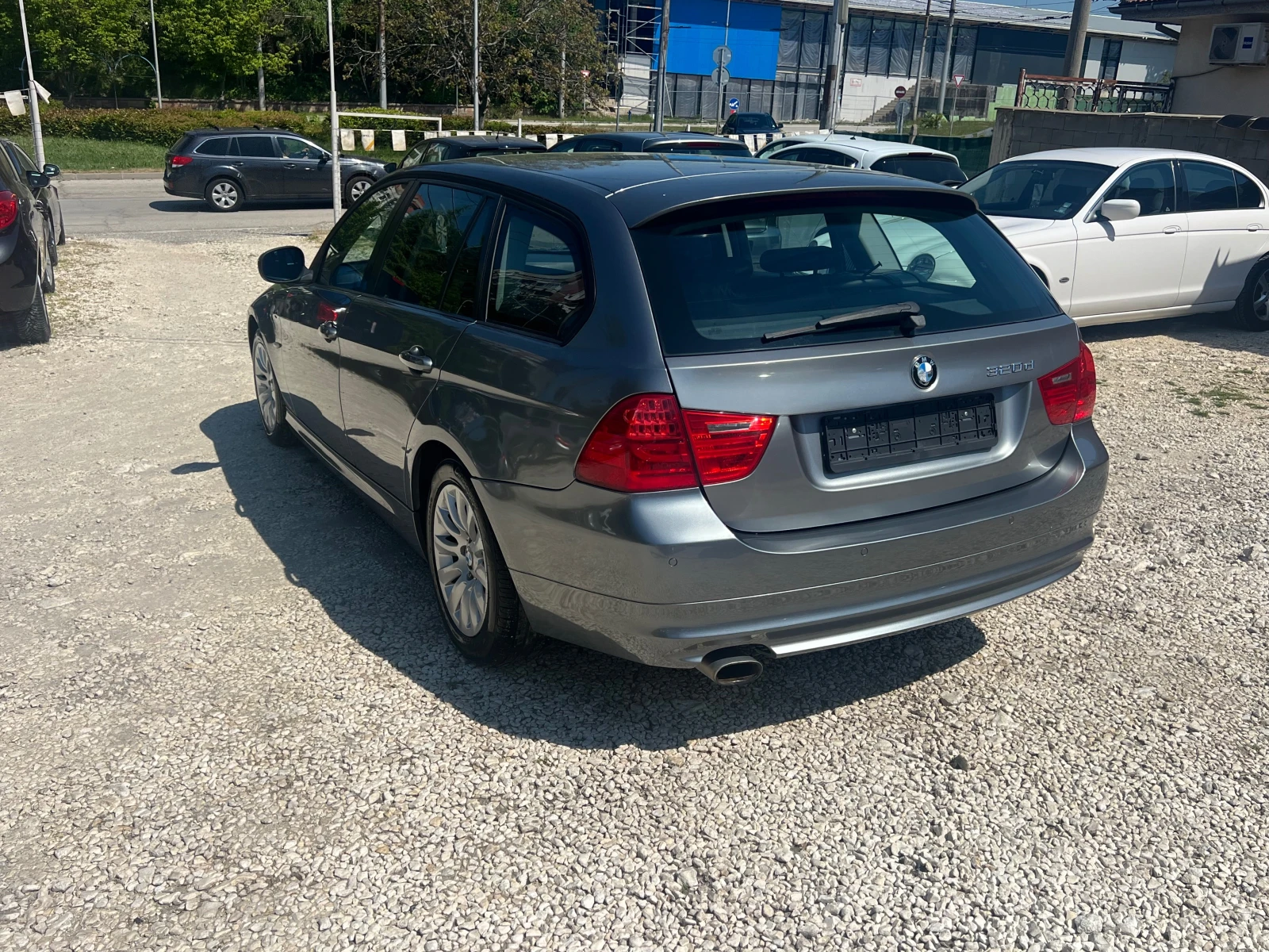 BMW 320 FaceLift кожа, снимка 5 - Автомобили и джипове - 54424342