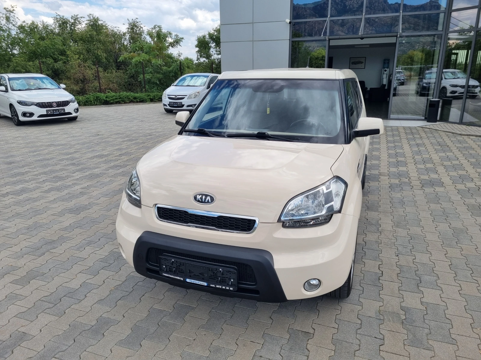 Kia Soul 1.6i-ГАЗ / СЕРВИЗНА ИСТОРИЯ-ОБСЛУЖЕНА!, снимка 3 - Автомобили и джипове - 55170241