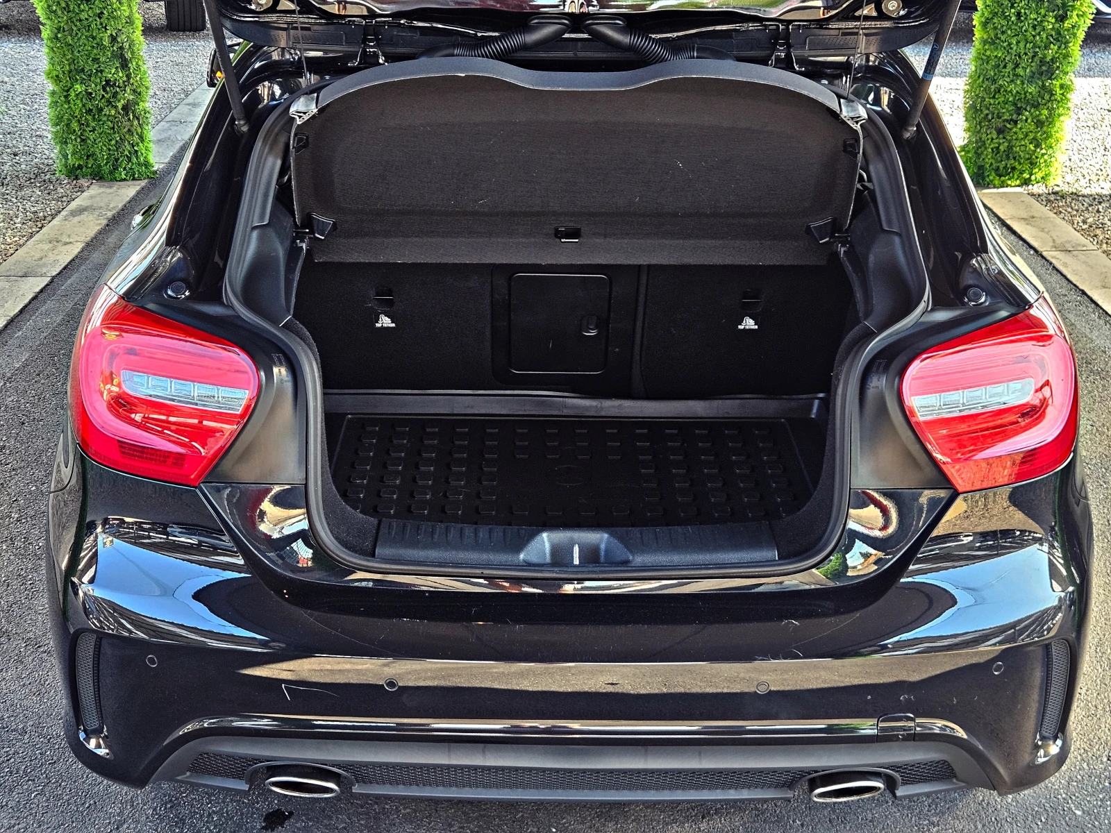 Mercedes-Benz A 250 AMG/4MATIC/GERMANY/CAMERA/PANO/ПОДГРЕВ/CAR PLAY/LI, снимка 7 - Автомобили и джипове - 55493262