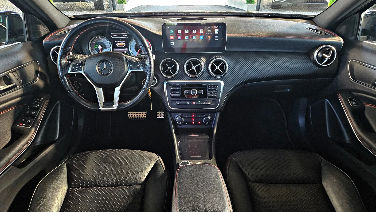 Mercedes-Benz A 250 AMG/4MATIC/GERMANY/CAMERA/PANO/ПОДГРЕВ/CAR PLAY/LI, снимка 8 - Автомобили и джипове - 55493262