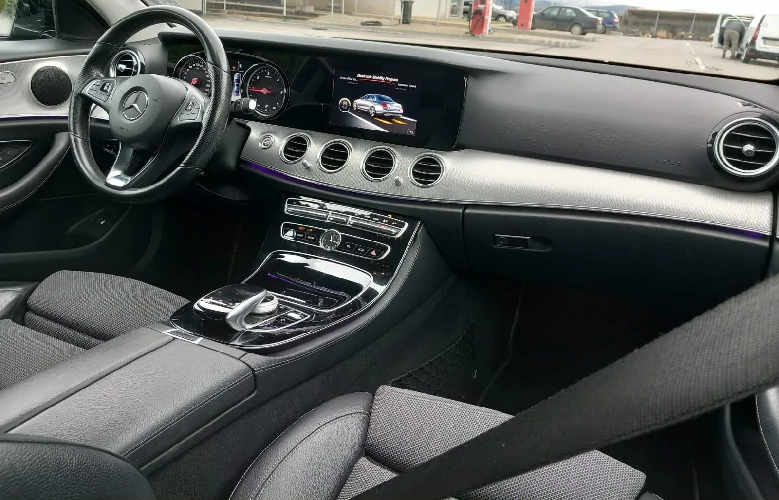 Mercedes-Benz E 350 W213, снимка 9 - Автомобили и джипове - 55565361