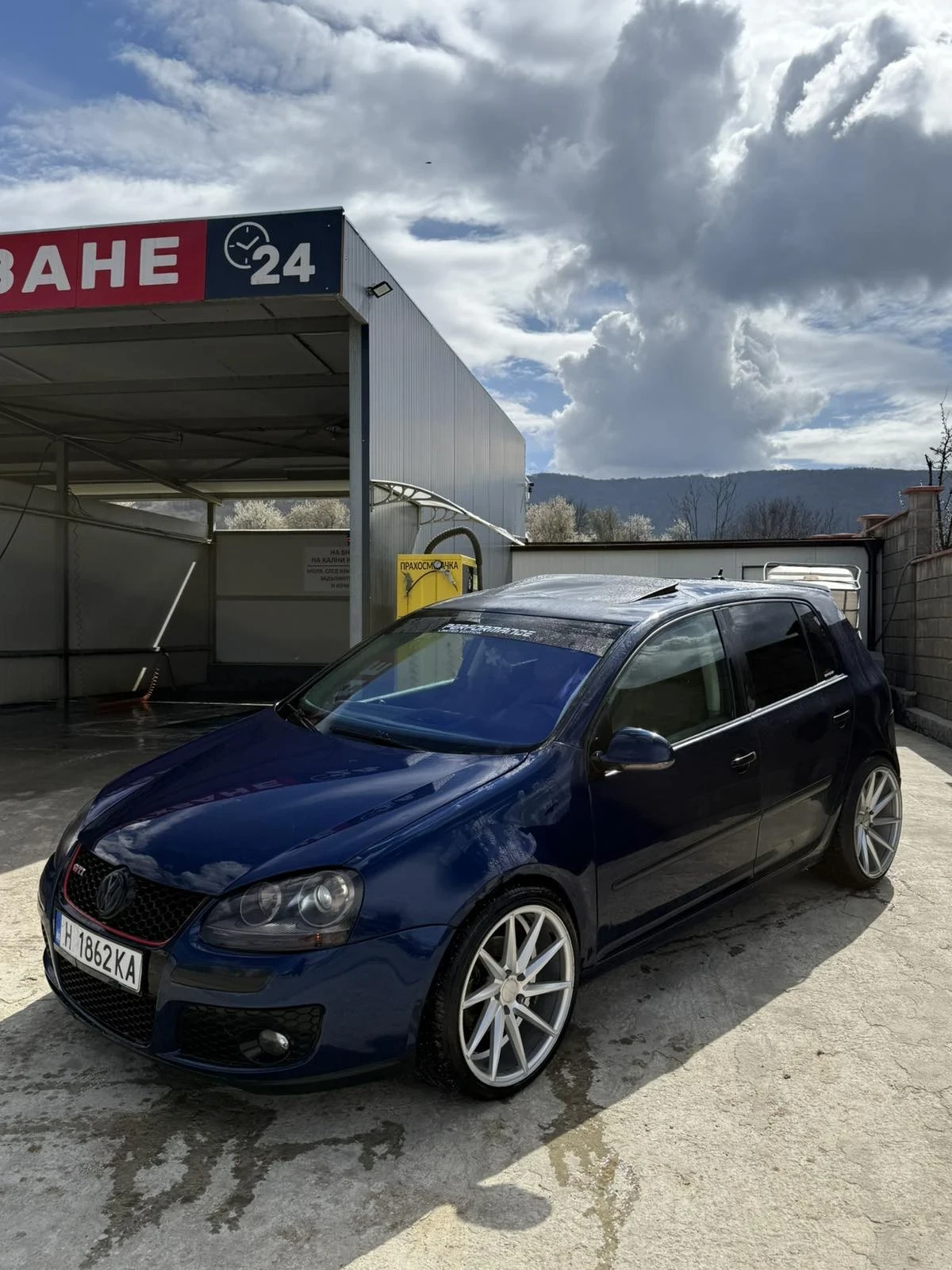 VW Golf 2.0FSI, снимка 2 - Автомобили и джипове - 55604827