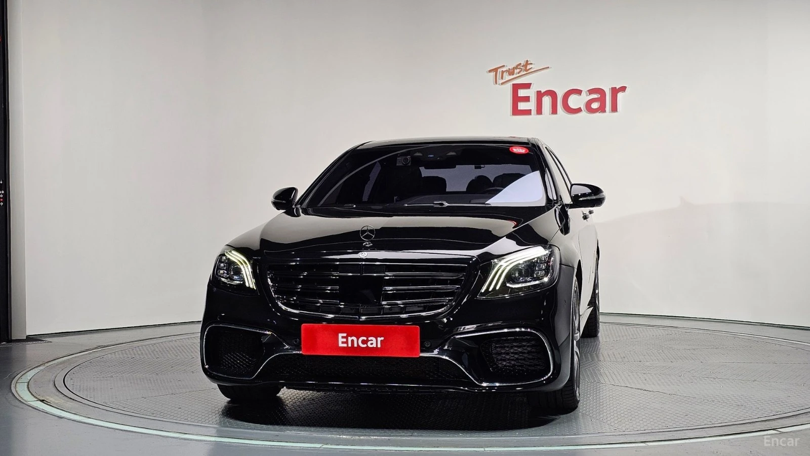Mercedes-Benz S 63 AMG 4MATIC+ * HUD* МАСАЖИ* НАВИ* ПАНО* АВТОКРЕДИТ, снимка 3 - Автомобили и джипове - 55654992