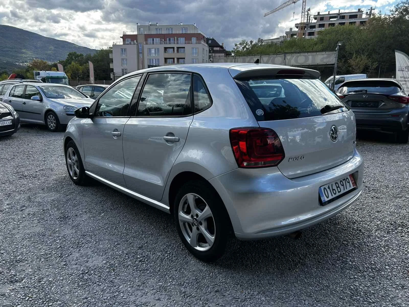 VW Polo 1.4 Бензин , снимка 5 - Автомобили и джипове - 56181366