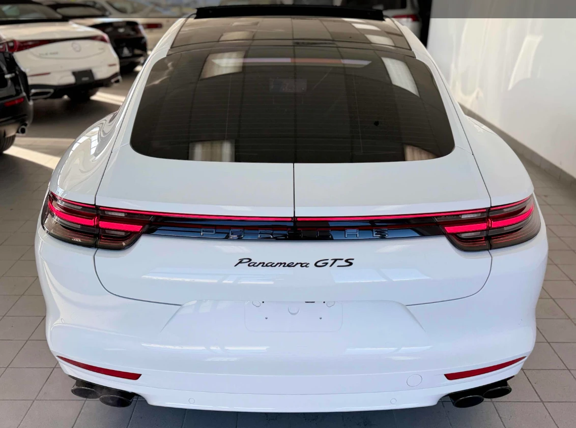 Porsche Panamera GTS * AWD, снимка 2 - Автомобили и джипове - 56636088