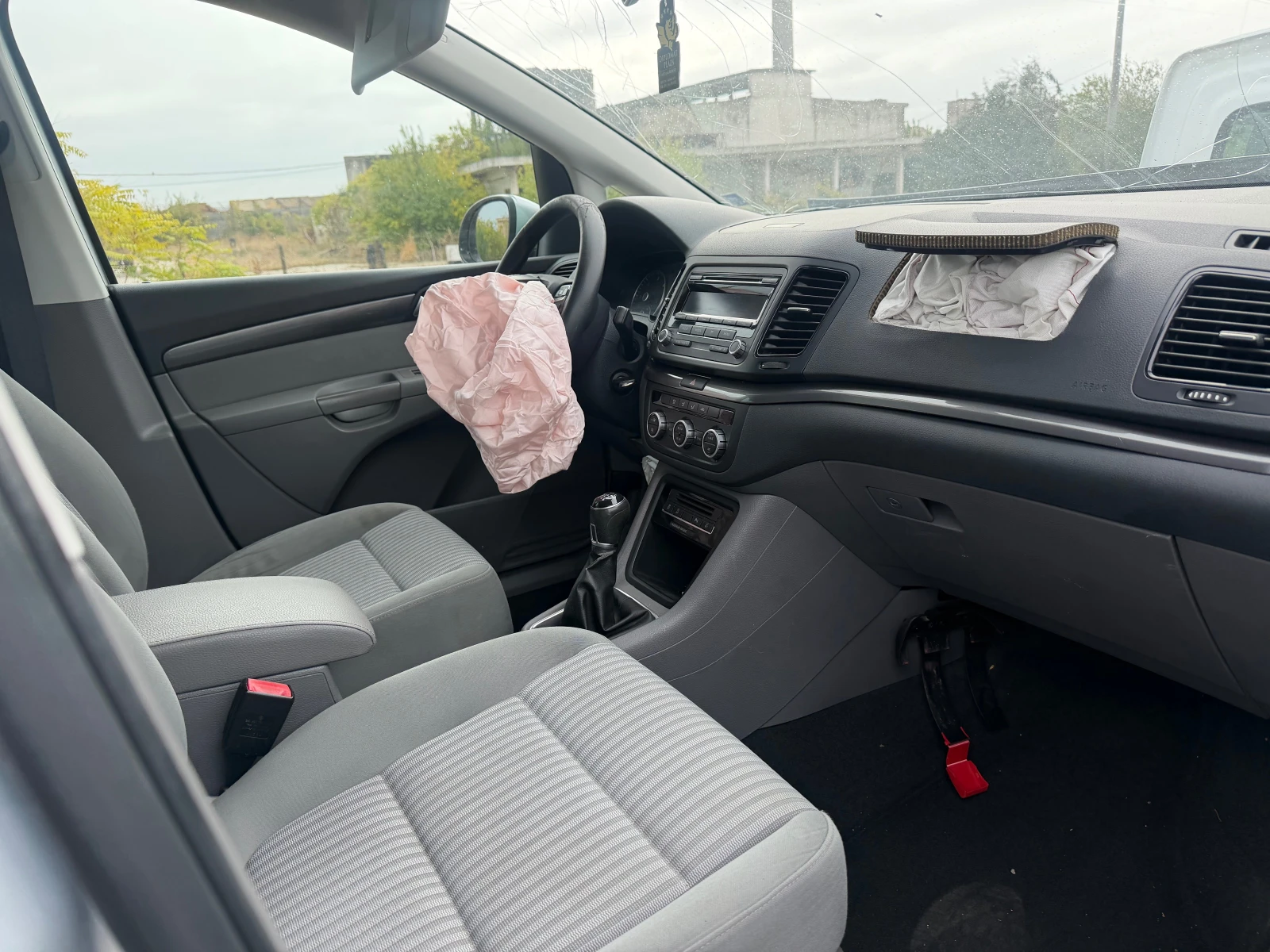 Seat Alhambra 2.0TDI, снимка 9 - Автомобили и джипове - 56718744
