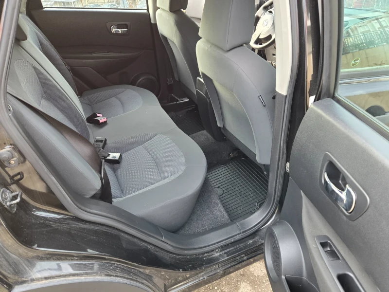 Nissan Qashqai 2.0 DCI, снимка 13 - Автомобили и джипове - 48856660