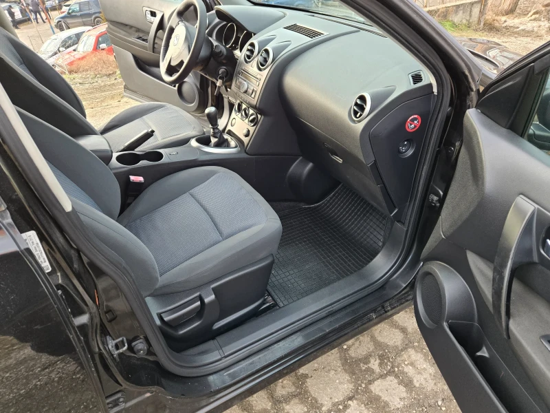 Nissan Qashqai 2.0 DCI, снимка 11 - Автомобили и джипове - 48856660